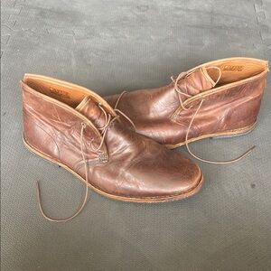 Timberland Brown Chukka Boots with Leather Patina